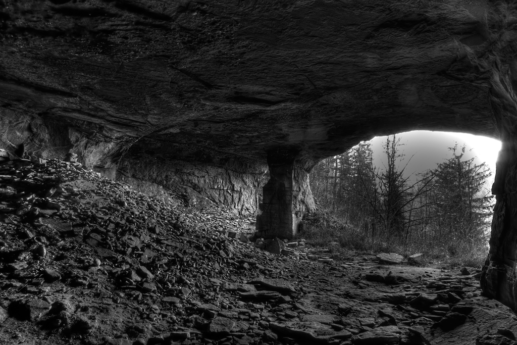 Alter Sandstreinbruch Raum Bern Alter Sandsteinbruch Raum Bern schweiz urban exploration urbex photography fotografie hdr