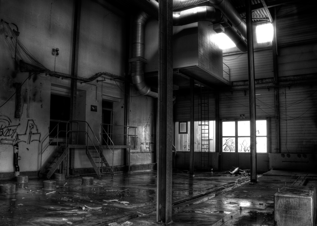 Cardinal-Brauerei, Rheinfelden, Schweiz lost places - vergessene orte in der schweiz - cardinal-brauerei cardinal brauerei verlassen hdr hdri schwarz/weiss urban exploration