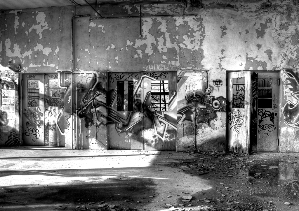 Schuhfabrik Hug & Co, Dulliken, Schweiz lost places - vergessene orte in der schweiz - schuhfabrik hug & co dulliken verlassen hdr hdri schwarz/weiss urban exploration