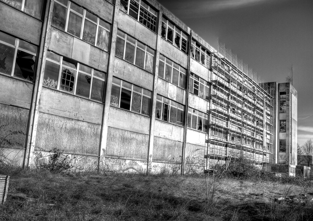 Schuhfabrik Hug & Co, Dulliken, Schweiz lost places - vergessene orte in der schweiz - schuhfabrik hug & co dulliken verlassen hdr hdri schwarz/weiss urban exploration