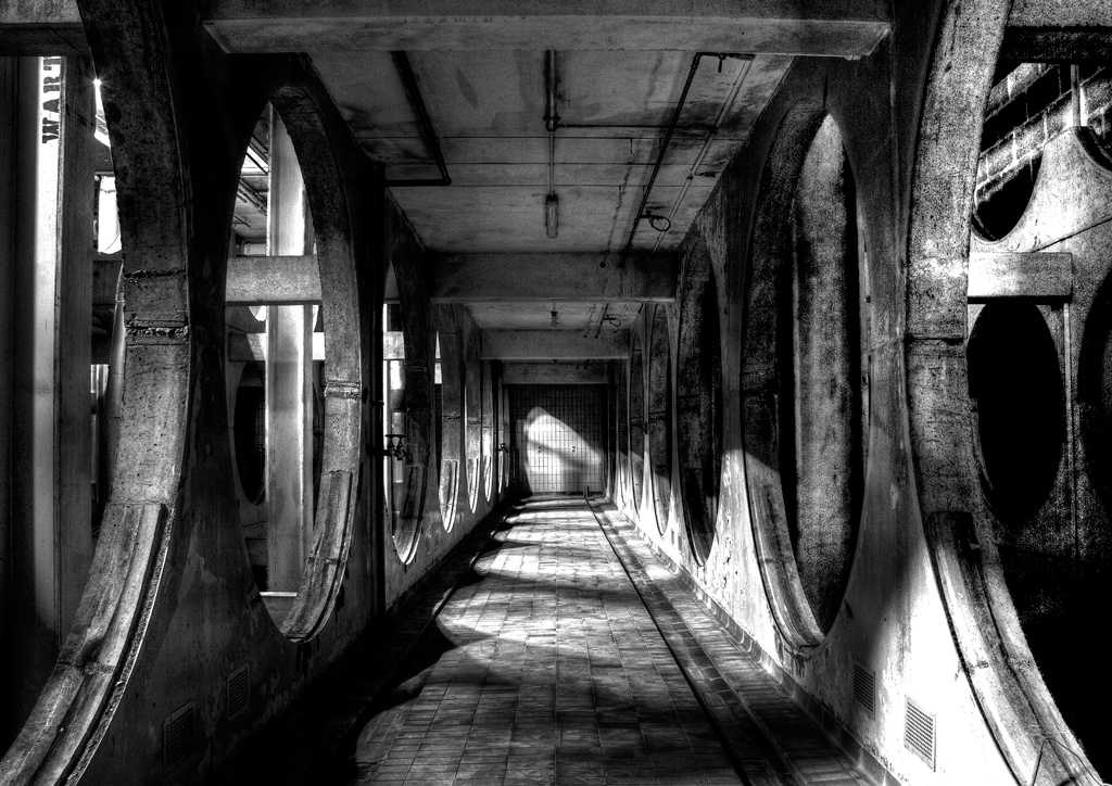 Gurten-Brauerei, Schweiz lost places - vergessene orte in der schweiz - gurten brauerei bern gurten-brauerei verlassen hdr hdri schwarz/weiss urban exploration