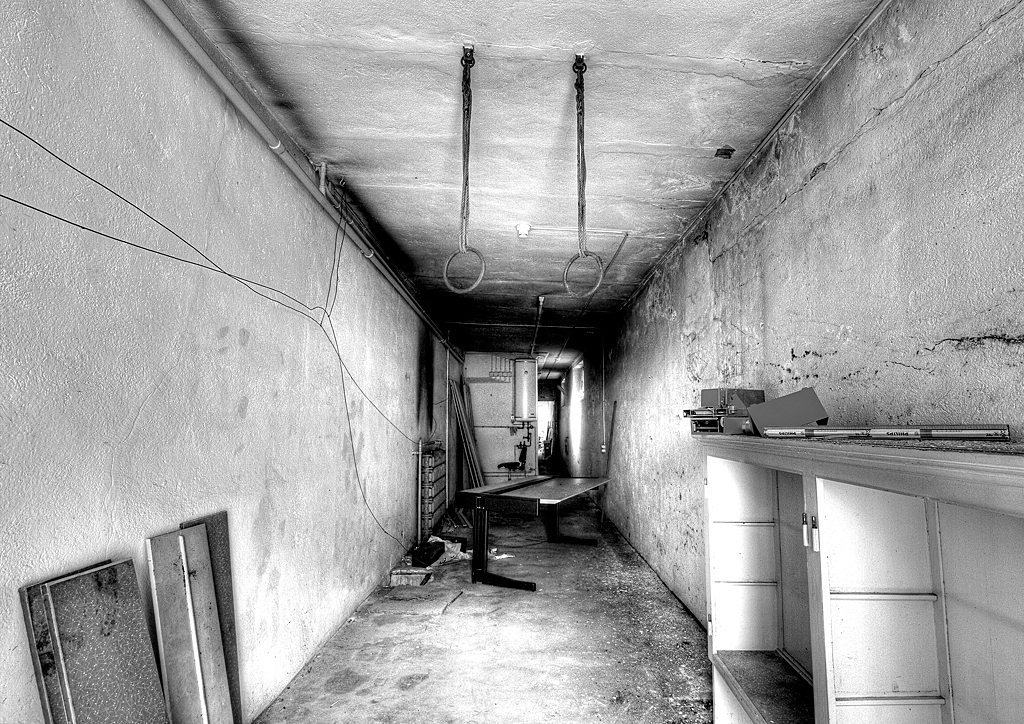 Gurten-Brauerei, Schweiz lost places - vergessene orte in der schweiz - gurten brauerei bern gurten-brauerei verlassen hdr hdri schwarz/weiss urban exploration