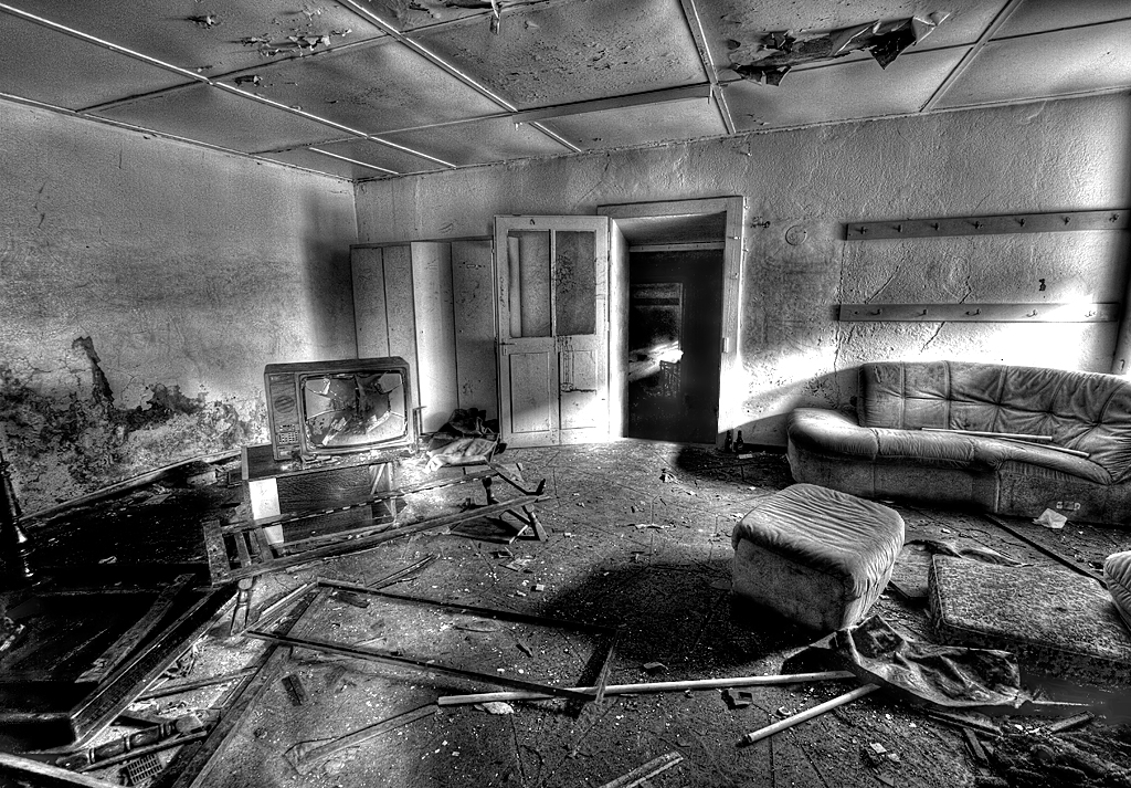 la presta usine d'asphalt val de travers jura neuchatel urbanexploration.ch urban exploration urbex bern switzerland schweiz hdr hdri schwarz-weiss la presta usine d'asphalt val de travers jura neuchatel urbanexploration.ch urban exploration urbex bern switzerland schweiz hdr hdri schwarz-weiss