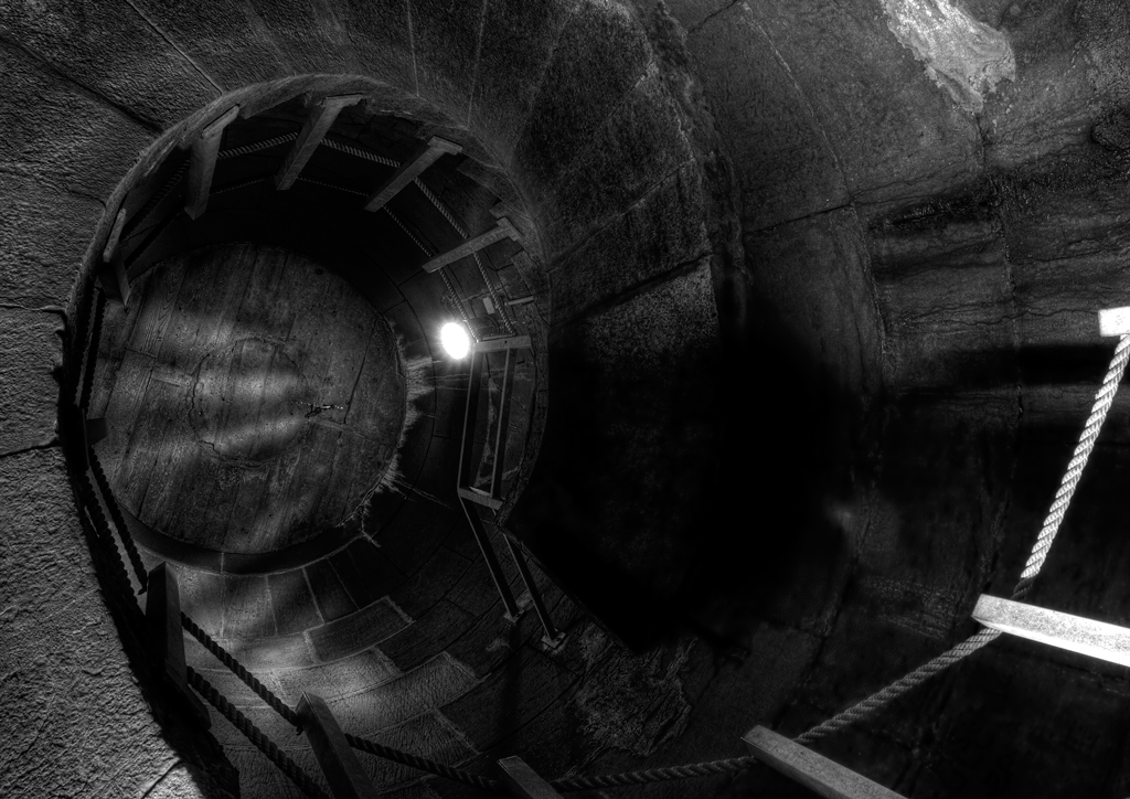 Rathauskanal Bern, Schweiz lost places - vergessene orte in der schweiz - bern untergrund rathauskanal bern verlassen hdr hdri schwarz/weiss urban exploration
