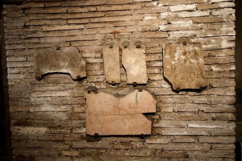 Rom Untergrund, Roma Sotterranea, Rome Underground, Katakombe, Catacombe, vigna randanini, Italien, Italy, Italia urban urbanexploration urbex urban exploration, mithras, 2011