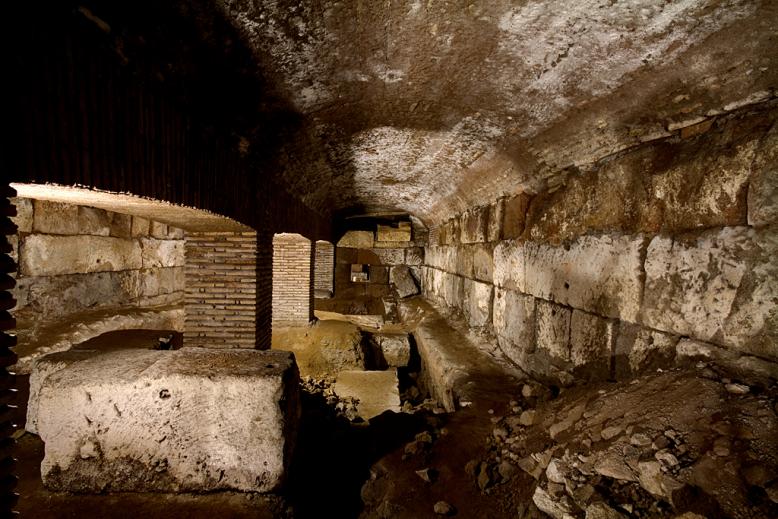 Rom Untergrund, Roma Sotterranea, Rome Underground, Katakombe, Catacombe, vigna randanini, Italien, Italy, Italia urban urbanexploration urbex urban exploration, san nicola, 2011